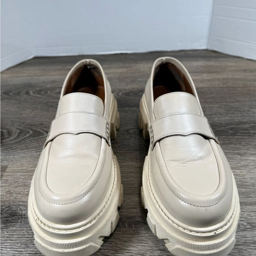 Alohas Loafers Women's 40 Ivory Leather Trailblazer Platform Lug Sole Shoes US 9